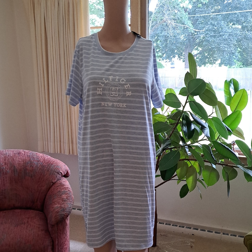 Tommy Hulfiger Sleepwear M ptp 21"